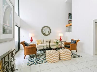 1908 Presidential Way, West Palm Beach, FL 33401
