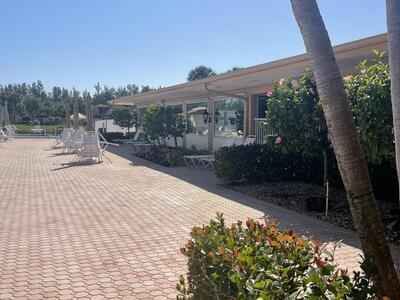 105 Lake Helen Drive, West Palm Beach, FL 33411