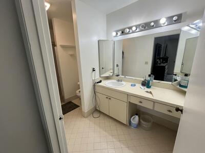 172 Meadows Drive, Boynton Beach, FL 33436