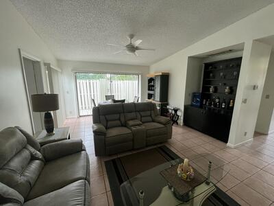 172 Meadows Drive, Boynton Beach, FL 33436