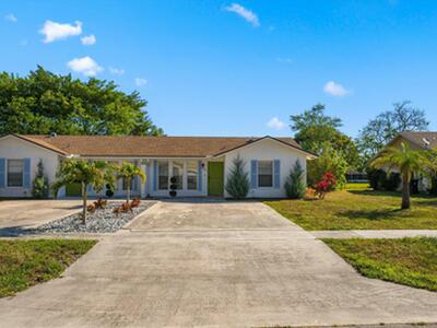 1494 Easthampton Circle