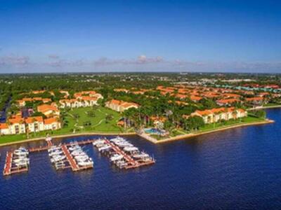 107 Yacht Club Way, Hypoluxo, FL 33462