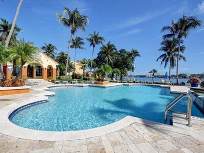 107 Yacht Club Way, Hypoluxo, FL 33462