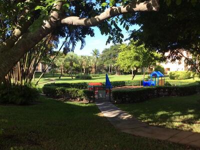 107 Yacht Club Way, Hypoluxo, FL 33462