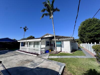 646 SW 20th Court