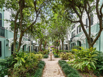 326 E Mallory Circle, Delray Beach, FL 33483