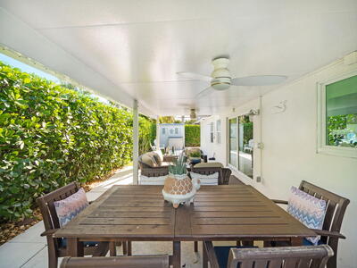 471 Mars Way, Juno Beach, FL 33408