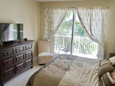 806 E Windward Way, Lantana, FL 33462