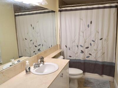 806 E Windward Way, Lantana, FL 33462