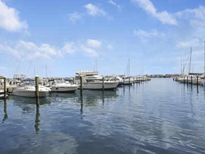 806 E Windward Way, Lantana, FL 33462