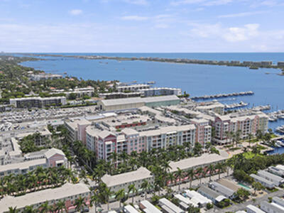 806 E Windward Way, Lantana, FL 33462