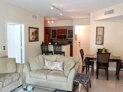 806 E Windward Way, Lantana, FL 33462