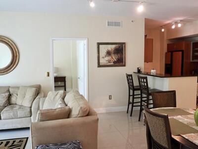 806 E Windward Way, Lantana, FL 33462