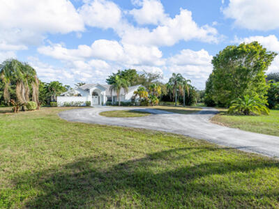 2696 Appaloosa Trail, Wellington, FL 33414