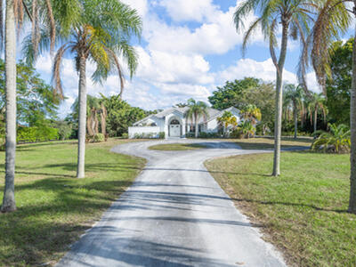 2696 Appaloosa Trail, Wellington, FL 33414