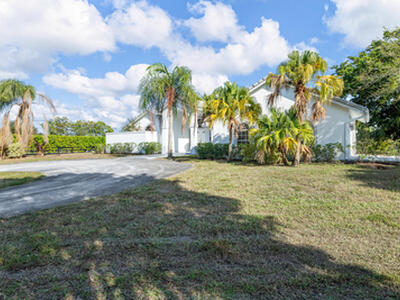 2696 Appaloosa Trail, Wellington, FL 33414