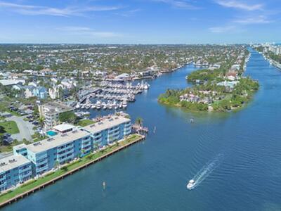 2772 NE 30th Avenue, Lighthouse Point, FL 33064