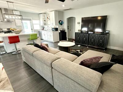 615 SW 9 Street, Fort Lauderdale, FL 33315