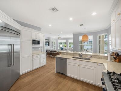 129 Brookhaven Court, Palm Beach Gardens, FL 33418