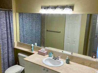 802 W Windward Way, Lantana, FL 33462