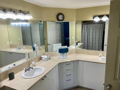 802 W Windward Way, Lantana, FL 33462