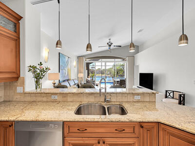 7061 Cataluna Circle, Delray Beach, FL 33446