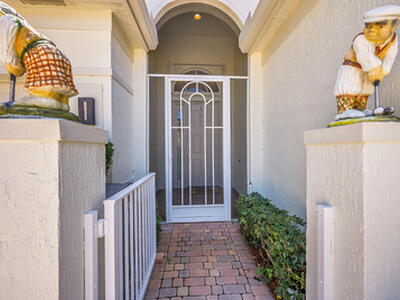 7061 Cataluna Circle, Delray Beach, FL 33446