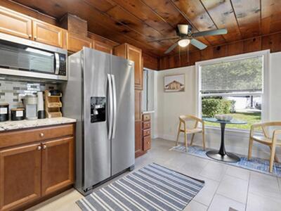 727 S Lake Drive, Lantana, FL 33462