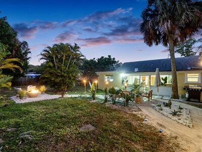 727 S Lake Drive, Lantana, FL 33462