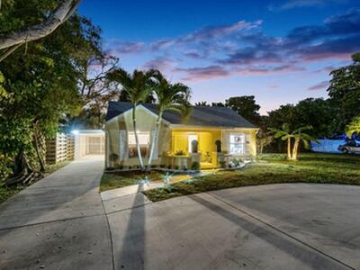 727 S Lake Drive, Lantana, FL 33462