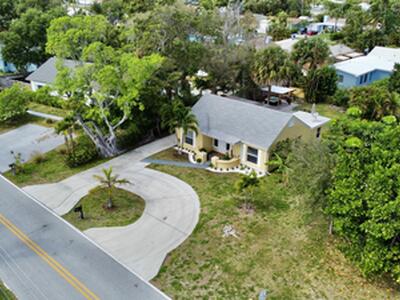 727 S Lake Drive, Lantana, FL 33462