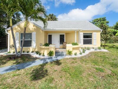 727 S Lake Drive, Lantana, FL 33462