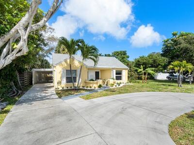 727 S Lake Drive, Lantana, FL 33462