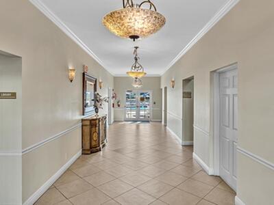 10 Colonial Club 101 Drive, Boynton Beach, FL 33435