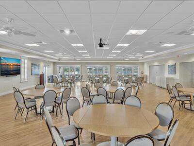 10 Colonial Club 101 Drive, Boynton Beach, FL 33435