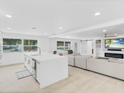 12994 SE Papaya Street, Hobe Sound, FL 33455