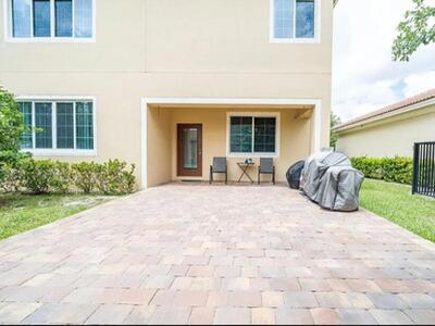 6726 Bulrush Court, Greenacres, FL 33413