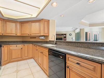 100 SE 5th Avenue, Boca Raton, FL 33432