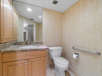 100 SE 5th Avenue, Boca Raton, FL 33432