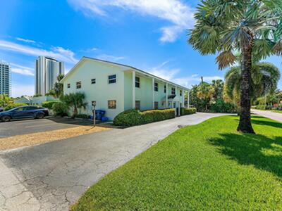 3036 Park Avenue, Riviera Beach, FL 33404