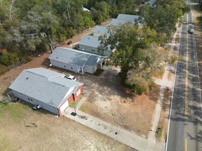 612-696 Ridge Road