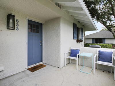 533 Club Drive, Palm Beach Gardens, FL 33418