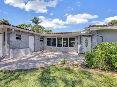 701 W Royal Palm Road, Boca Raton, FL 33486