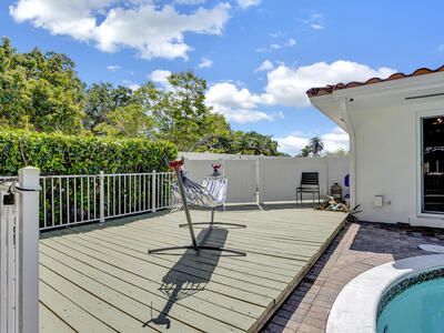 701 W Royal Palm Road, Boca Raton, FL 33486
