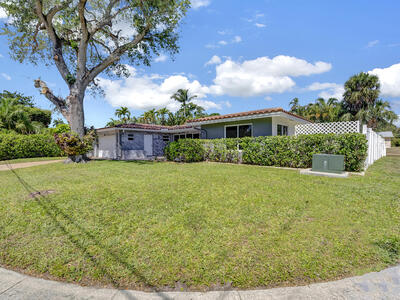 701 W Royal Palm Road, Boca Raton, FL 33486