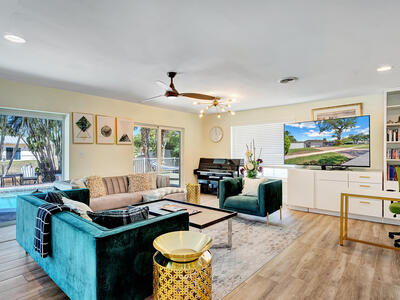 701 W Royal Palm Road, Boca Raton, FL 33486