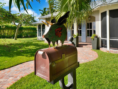 137 S Oak Street, Lantana, FL 33462