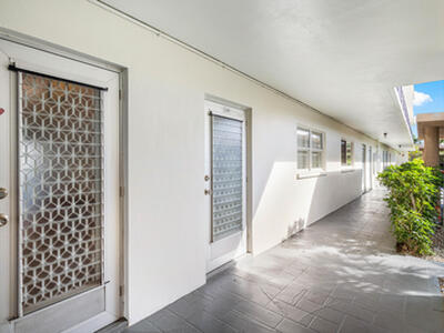 951 Spanish Circle, Delray Beach, FL 33483