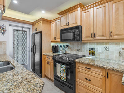 951 Spanish Circle, Delray Beach, FL 33483