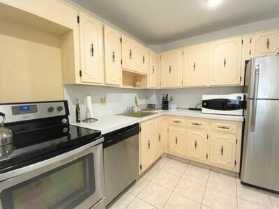 2851 S Palm Aire Drive, Pompano Beach, FL 33069